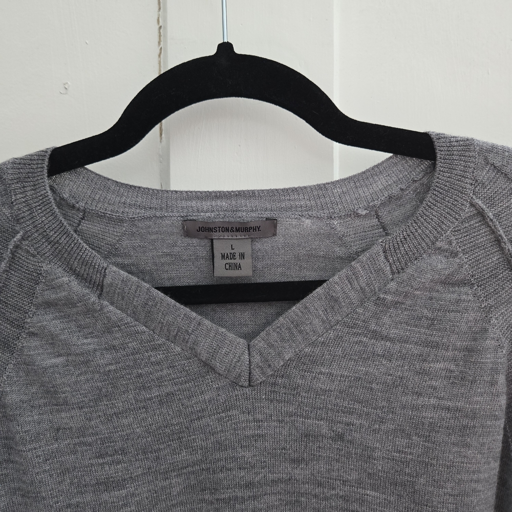 Johnston & Murphy Sweater, Mens Large V Neck Gray & Black Ombre 100% Merino Wool - Picture 3 of 12